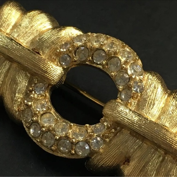 Authentic GIVENCHY Rhinestone Gold Tone Pin Brooch EUC - Picture 4 of 8